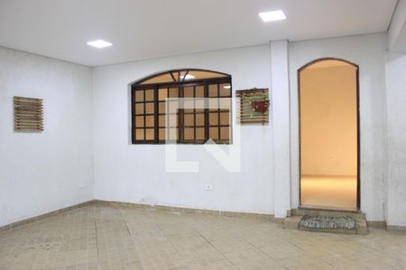 Casa para alugar com 182m², 3 quartos e 2 vagasÁrea comum