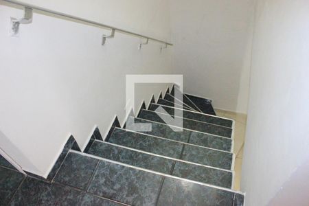 Casa para alugar com 182m², 3 quartos e 2 vagasEscadas 