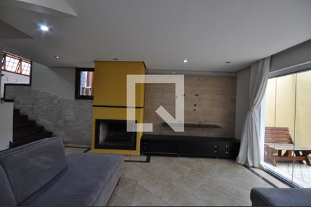 Sala de casa à venda com 4 quartos, 280m² em Vila Mazzei, São Paulo