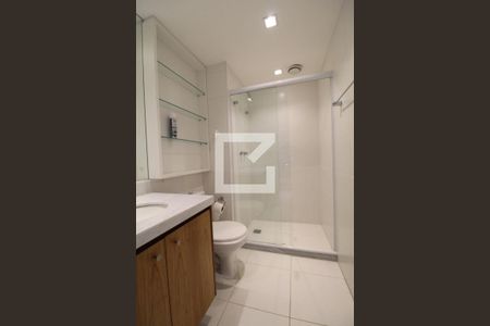 Apartamento para alugar com 77m², 2 quartos e 1 vaga Apartamento para alugar com 77m², 2 quartos e 1 vagaBanheiro da Suíte