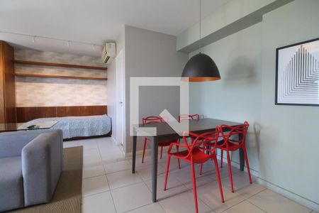Sala de apartamento para alugar com 2 quartos, 77m² em Vargem Grande, Rio de Janeiro