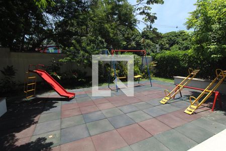 Apartamento para alugar com 77m², 2 quartos e 1 vaga Apartamento para alugar com 77m², 2 quartos e 1 vagaÁrea comum - Playground