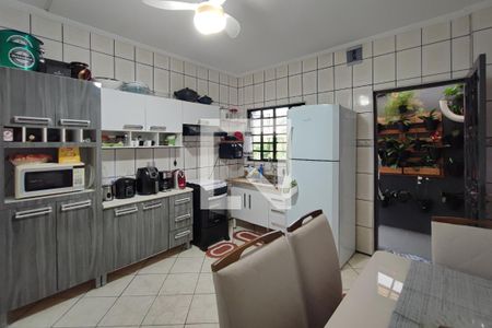 Casa à venda com 180m², 4 quartos e 2 vagasCozinha