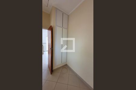 Casa à venda com 1411m², 10 quartos e 13 vagasQuarto de Serviço