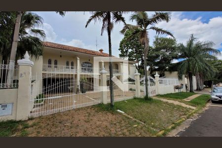 Casa à venda com 1411m², 10 quartos e 13 vagasFachada