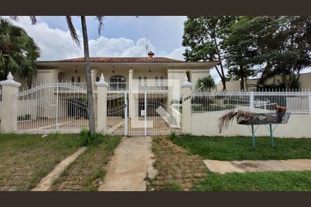 Casa à venda com 1411m², 10 quartos e 13 vagasFachada