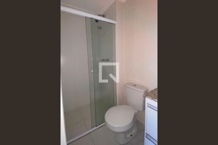 Banheiro da Suíte 1 de apartamento para alugar com 2 quartos, 60m² em Tamboré, Barueri