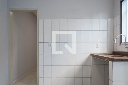 Cozinha de kitnet/studio para alugar com 1 quarto, 28m² em Jardim Virginia Bianca, São Paulo