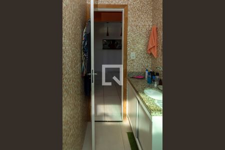 Apartamento à venda com 66m², 2 quartos e 2 vagas Apartamento à venda com 66m², 2 quartos e 2 vagasBanheiro Social