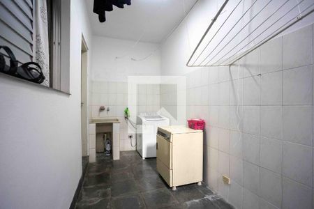 Casa à venda com 205m², 4 quartos e 2 vagasÁrea de Serviço