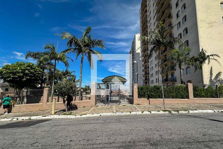 Fachada de apartamento à venda com 2 quartos, 65m² em Vila Diva, São Paulo