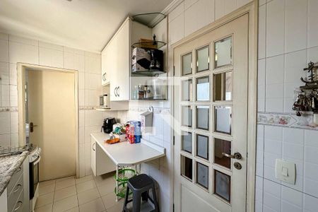 Cozinha de apartamento à venda com 2 quartos, 65m² em Vila Diva, São Paulo