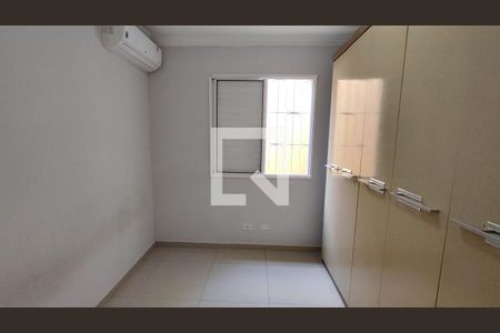 Quarto 1 de casa de condomínio para alugar com 2 quartos, 120m² em Vila das Nacoes, Ferraz de Vasconcelos