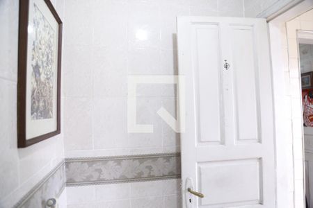 Casa para alugar com 130m², 3 quartos e 2 vagasBanheiro da Edícula