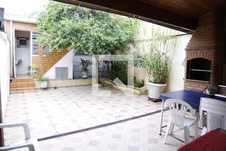 Casa para alugar com 130m², 3 quartos e 2 vagasQuintal