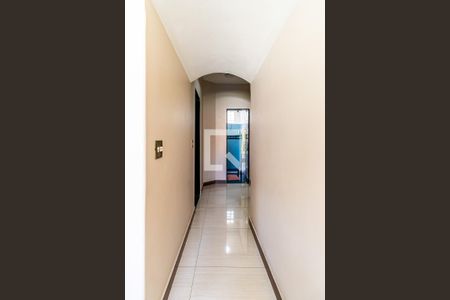Corredor de casa para alugar com 3 quartos, 300m² em Castelo, Belo Horizonte