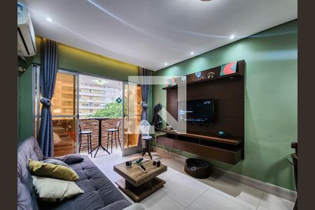 Sala de apartamento para alugar com 2 quartos, 62m² em Centro, Guarujá