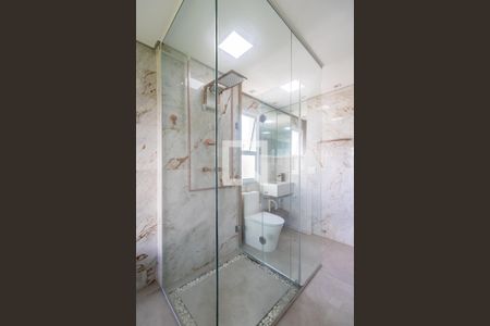 Apartamento à venda com 69m², 2 quartos e 2 vagasBanheiro da Suíte 2