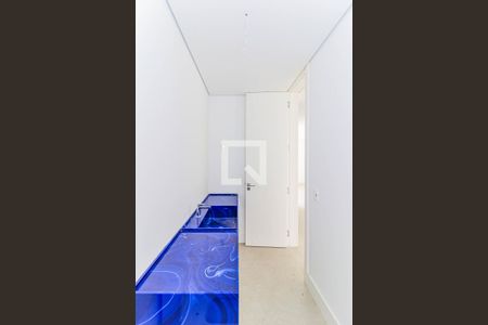 Casa de condomínio à venda com 845m², 4 quartos e 6 vagasLavabo