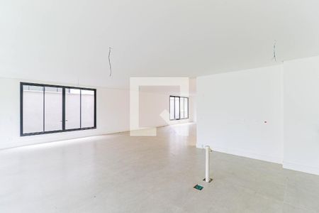 Casa de condomínio à venda com 845m², 4 quartos e 6 vagasCozinha