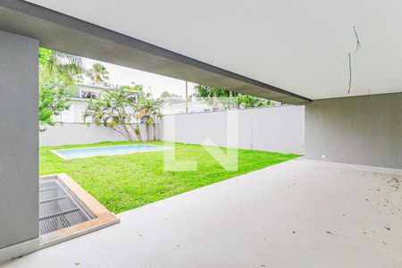 Casa de condomínio à venda com 845m², 4 quartos e 6 vagasVaranda