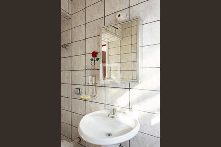 Apartamento para alugar com 60m², 2 quartos e sem vaga Apartamento para alugar com 60m², 2 quartos e sem vagaBanheiro
