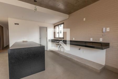 Cozinha de apartamento à venda com 3 quartos, 120m² em Santo Antônio, Belo Horizonte