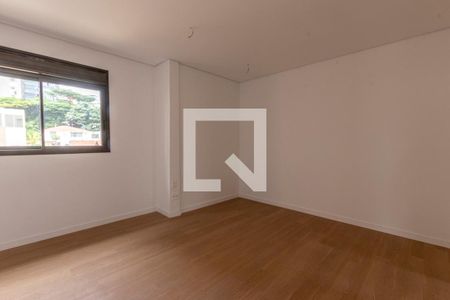 Apartamento à venda com 120m², 3 quartos e 2 vagas Apartamento à venda com 120m², 3 quartos e 2 vagasQuarto Suíte