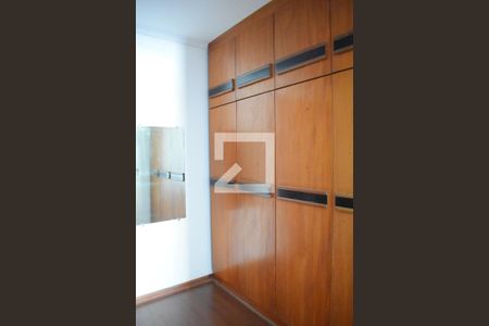 Closet Suíte 1 de apartamento para alugar com 4 quartos, 193m² em Batel, Curitiba