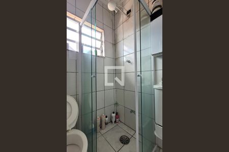 Casa à venda com 280m², 4 quartos e 1 vaga Casa à venda com 280m², 4 quartos e 1 vagaBanheiro