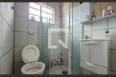 Casa à venda com 280m², 4 quartos e 1 vaga Casa à venda com 280m², 4 quartos e 1 vagaBanheiro