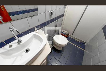 Apartamento à venda com 145m², 3 quartos e 1 vaga Apartamento à venda com 145m², 3 quartos e 1 vagaBanheiro