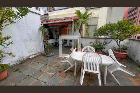 Apartamento à venda com 145m², 3 quartos e 1 vaga Apartamento à venda com 145m², 3 quartos e 1 vagaQuintal