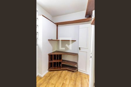 Apartamento para alugar com 64m², 1 quarto e sem vagaEscritório