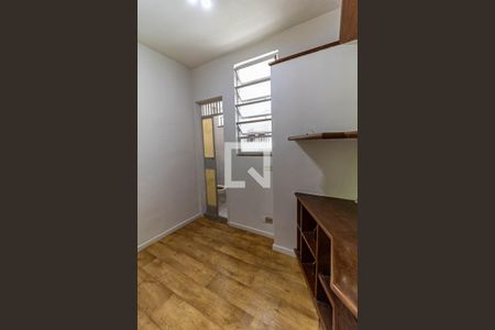 Apartamento para alugar com 64m², 1 quarto e sem vagaEscritório