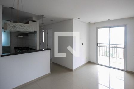 Sala de apartamento para alugar com 2 quartos, 50m² em Jardim Três Marias, São Paulo