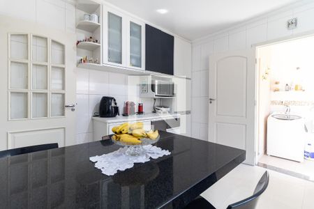 Casa à venda com 100m², 3 quartos e 2 vagas Casa à venda com 100m², 3 quartos e 2 vagasCozinha