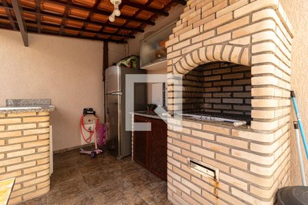 Casa à venda com 100m², 3 quartos e 2 vagas Casa à venda com 100m², 3 quartos e 2 vagasChurrasqueira