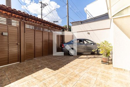Casa à venda com 100m², 3 quartos e 2 vagas Casa à venda com 100m², 3 quartos e 2 vagasGaragem