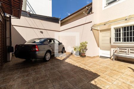 Casa à venda com 100m², 3 quartos e 2 vagas Casa à venda com 100m², 3 quartos e 2 vagasGaragem