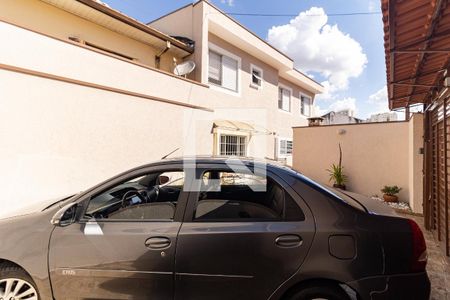 Casa à venda com 100m², 3 quartos e 2 vagas Casa à venda com 100m², 3 quartos e 2 vagasGaragem