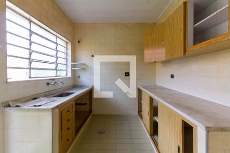 Casa à venda com 350m², 3 quartos e 3 vagasCozinha