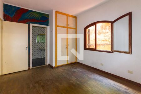 Casa à venda com 350m², 3 quartos e 3 vagasQuarto 1 - Suíte