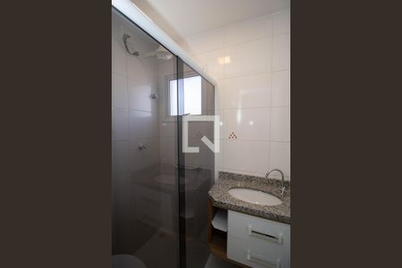 Banheiro de apartamento à venda com 2 quartos, 54m² em Vila Boaçava, São Paulo