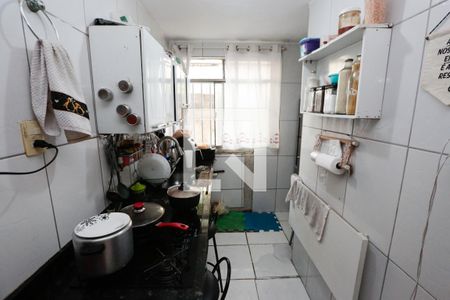 Cozinha de apartamento à venda com 2 quartos, 42m² em Novo Riacho, Contagem