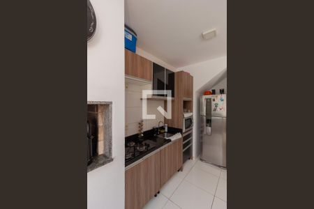 Casa à venda com 90m², 3 quartos e 2 vagasCozinha e Área de Serviço