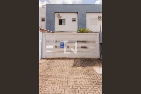 Casa à venda com 90m², 3 quartos e 2 vagasFachada