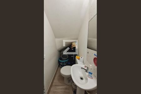 Casa para alugar com 89m², 2 quartos e 1 vaga Casa para alugar com 89m², 2 quartos e 1 vagaBanheiro e serviço