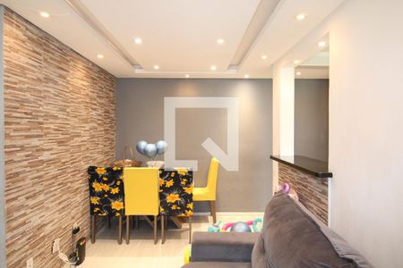 Sala de apartamento para alugar com 2 quartos, 45m² em Jardim Santa Teresinha, São Paulo