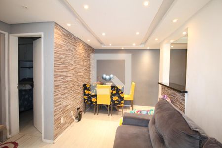 Sala de apartamento para alugar com 2 quartos, 45m² em Jardim Santa Teresinha, São Paulo